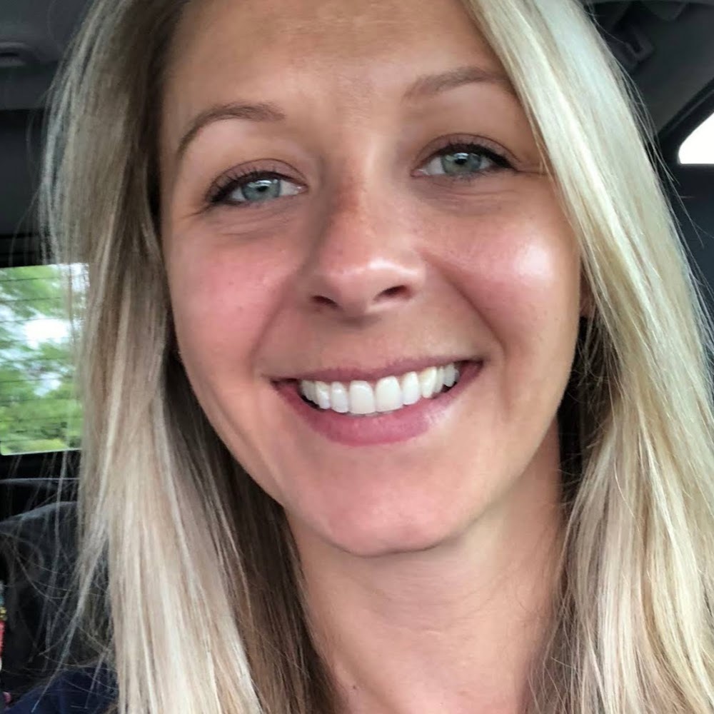 Meet your Posher, Jennifer